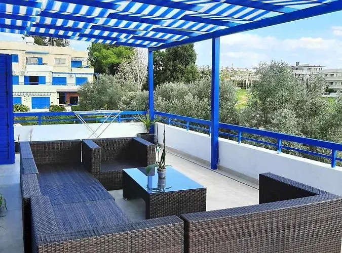 아파트 2 Bedroom Apartment-mediterranean Type *