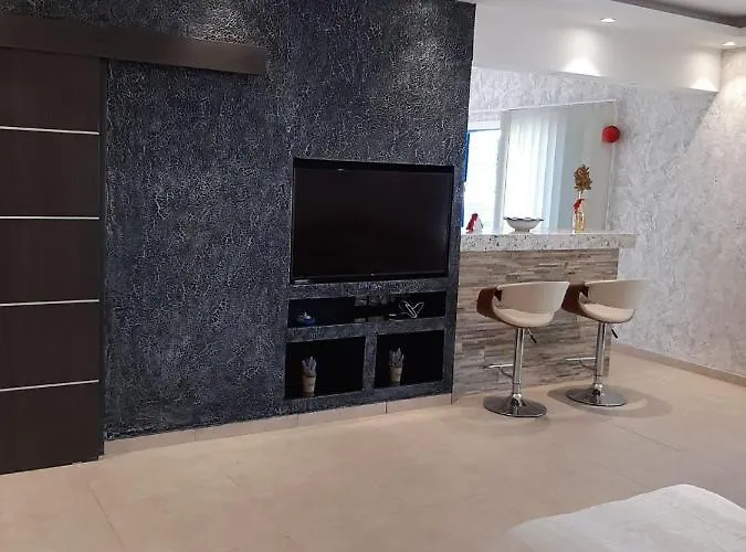 2 Bedroom Apartment-mediterranean Type * 파포스