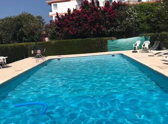 2 Bedroom Apartment-mediterranean Type Lägenhet